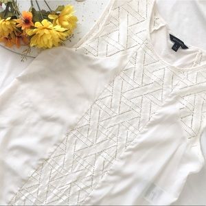 Banana Republic geometric lace sleeveless tank